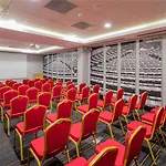 Ξενοδοχείο Ibis West