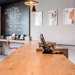 Hotel Ibis West
