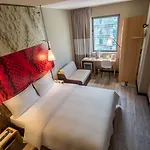Ibis West