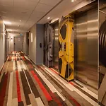 Ibis West 3*
