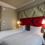Hotel Ibis West