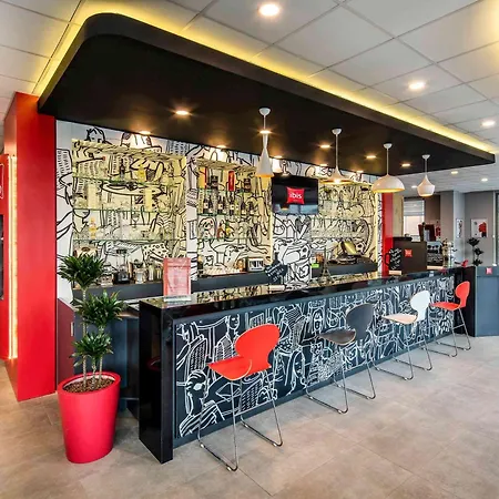 فندق Ibis West 3*