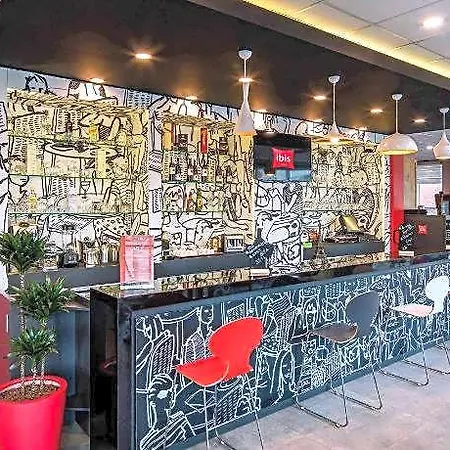 Ibis West 3*