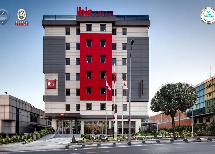 Ibis West Hotel