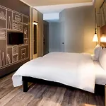 Ibis West 3*