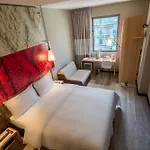 Ibis West Hotel 3*