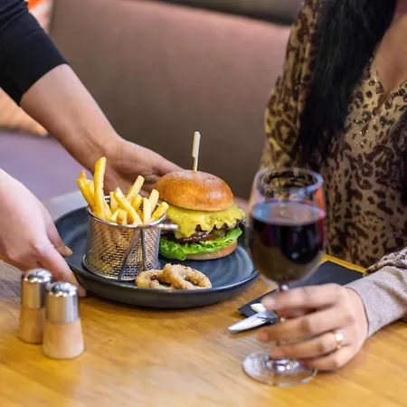 Ibis West 3* Istanboel