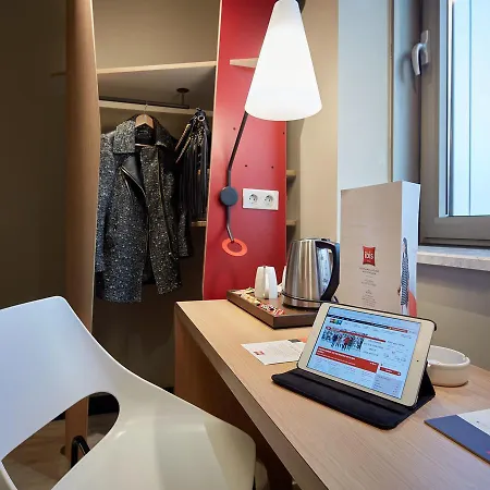 Szálloda Ibis West 3*